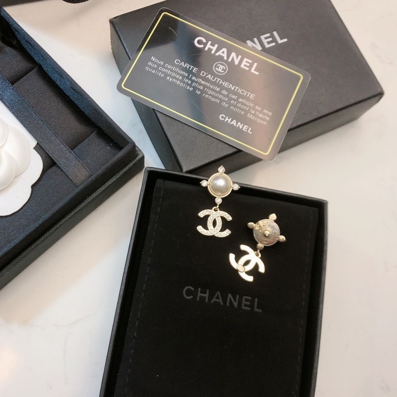 Ch**el earrings